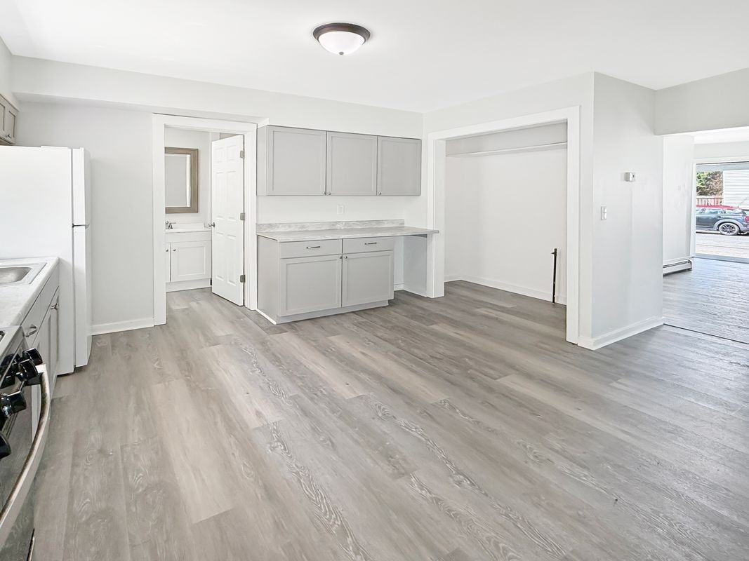 9 King St - Photo 2 of 16