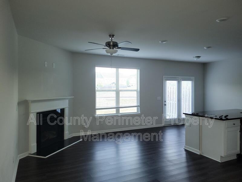 3796 Prospect Point Dr - Photo 3 of 15