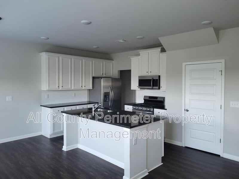 3796 Prospect Point Dr - Photo 5 of 15