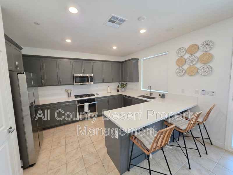 35460 Domani Dr - Photo 6 of 28