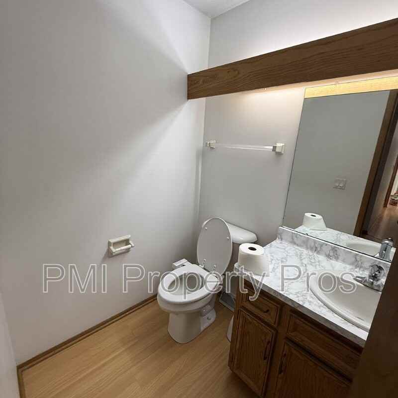 1516 S Union St - Photo 4 of 7