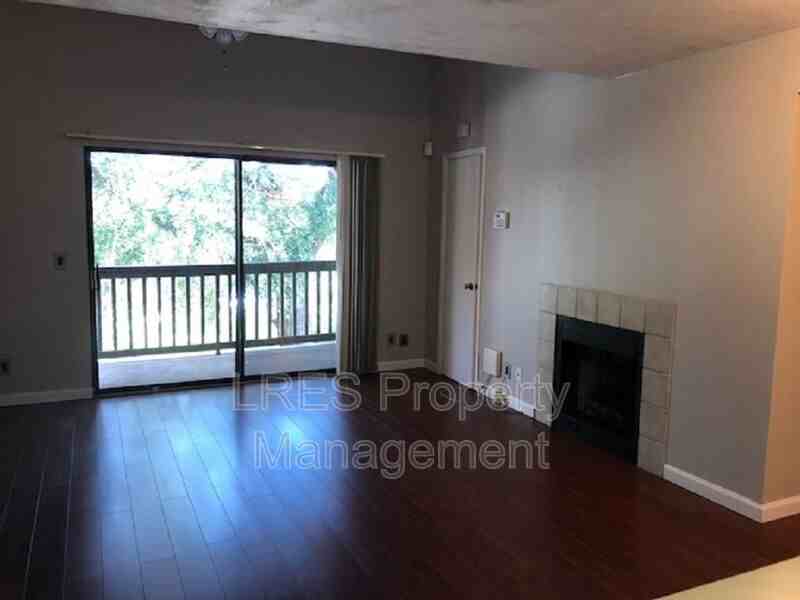 465 Forestway Cir - Photo 3 of 22
