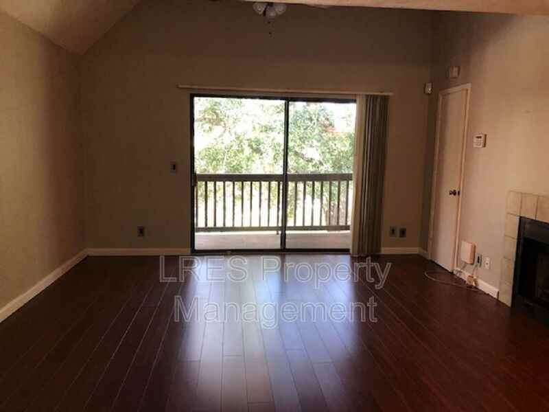465 Forestway Cir - Photo 4 of 22