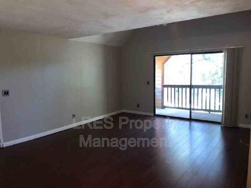 465 Forestway Cir - Photo 6 of 22