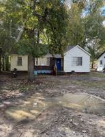 featured image of 424 Loring Dr
