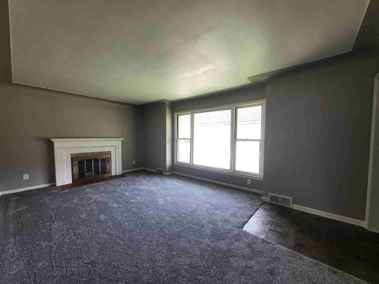 15305 Evergreen Ave - Photo 4 of 14