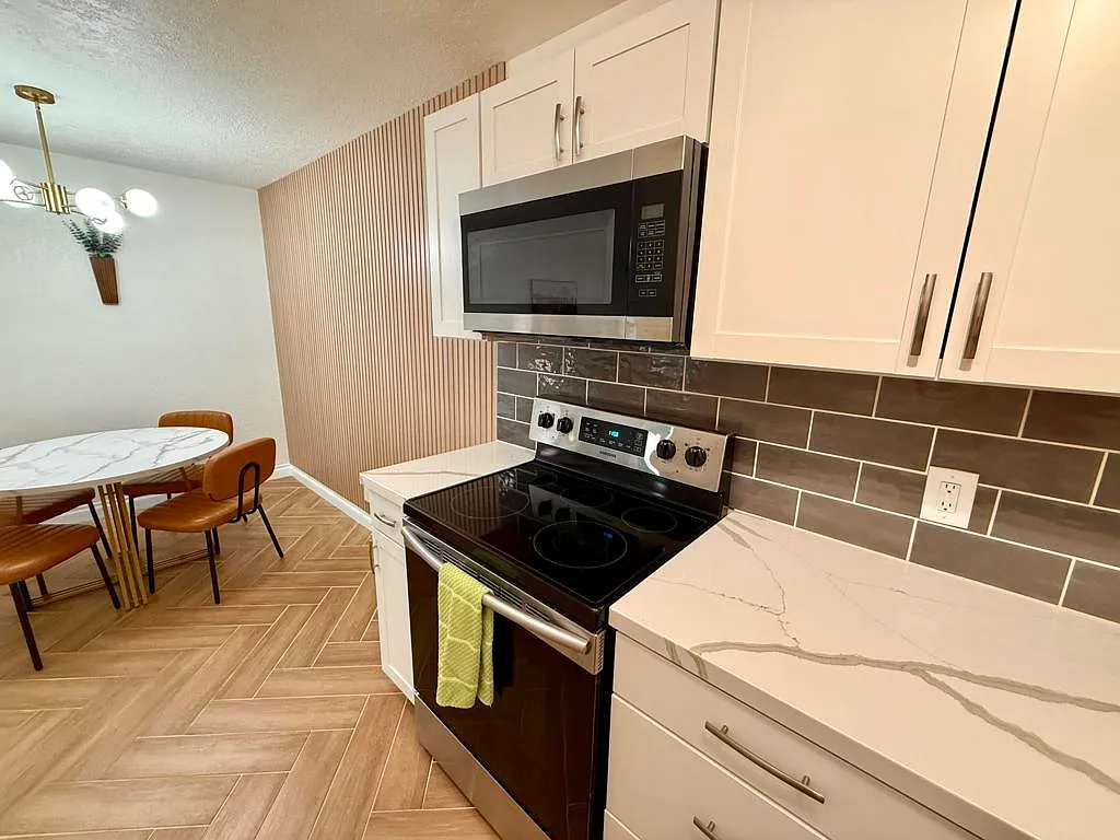 2875 N Los Felices Rd #107 - Photo 7 of 14