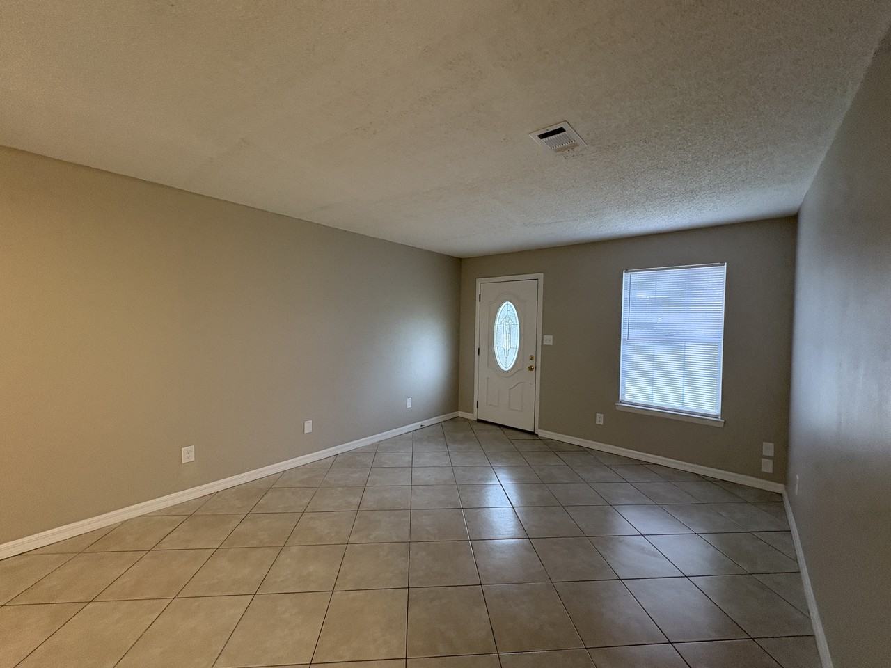 3354 La Leyenda Court - Photo 4 of 29