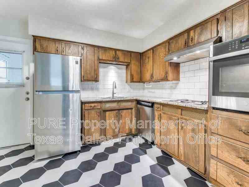 1224 Parkwood Pl - Photo 7 of 17