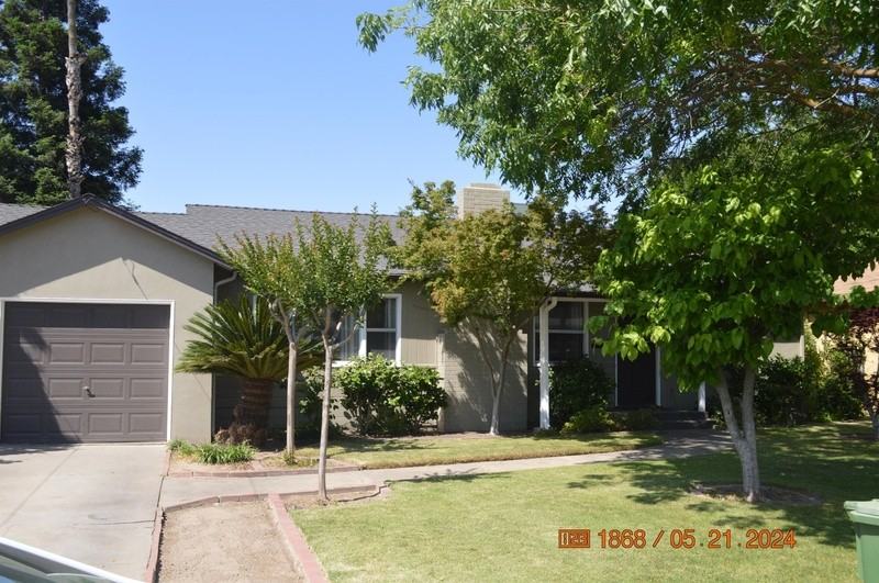 930 S Rose St - Photo 4 of 50