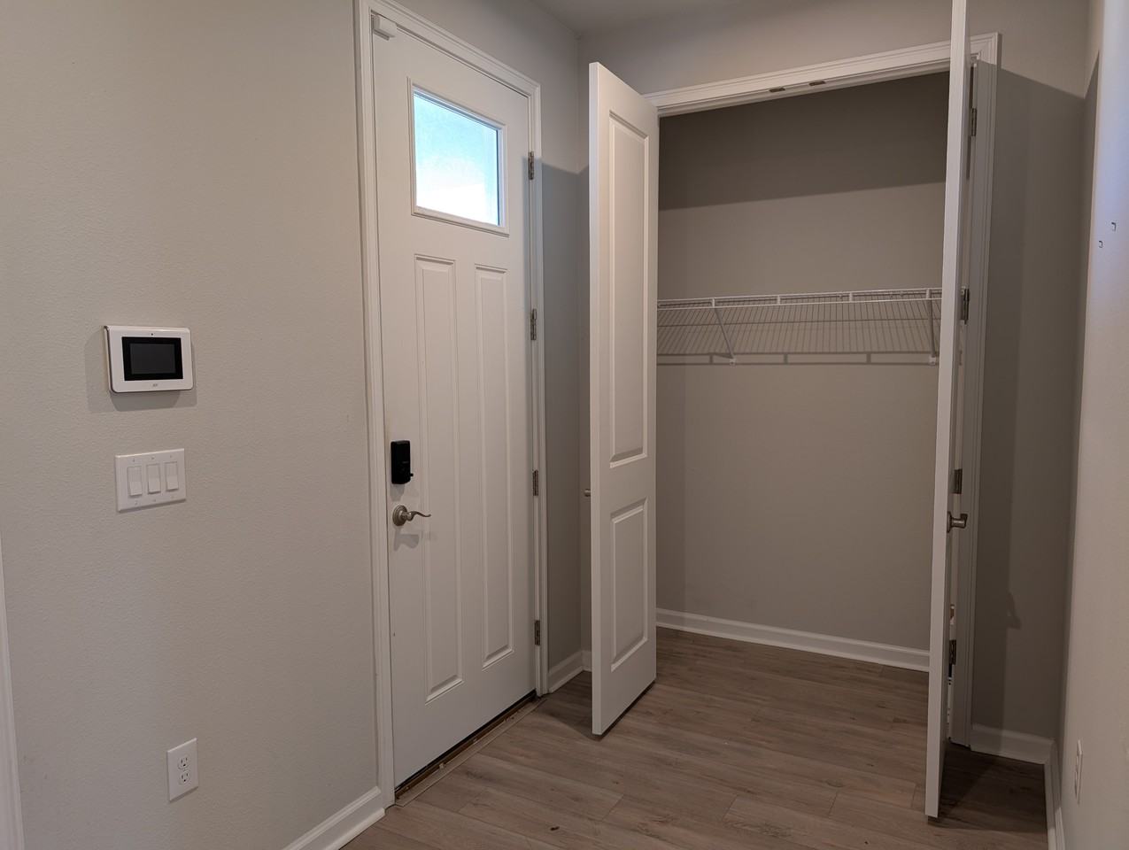 3794 Maxwell Park Dr - Photo 3 of 36