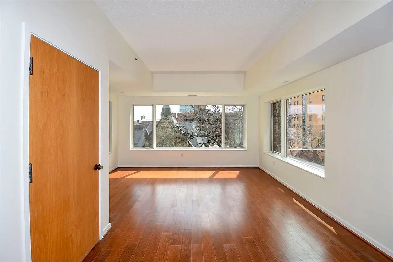 505 E Huron St - Photo 3 of 9