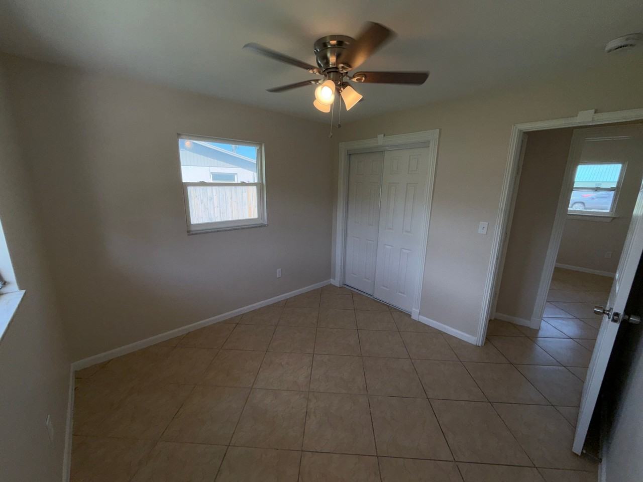 1101 Leeland Heights Blvd E - Photo 2 of 19