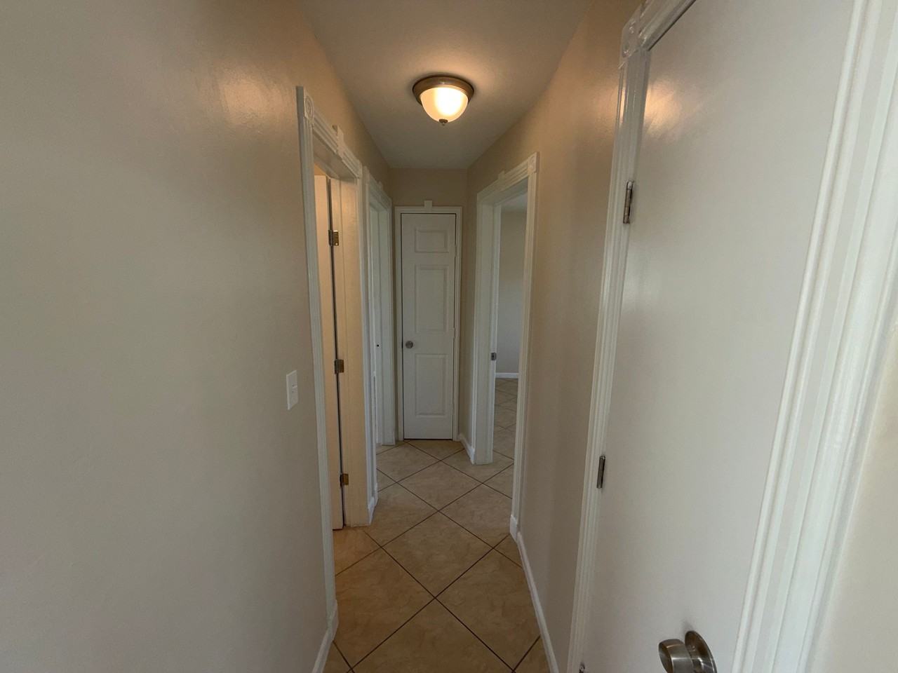 1101 Leeland Heights Blvd E - Photo 6 of 19