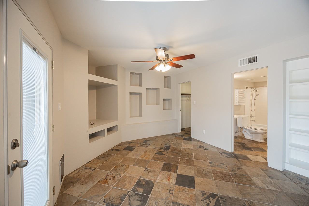4922 N 42nd Way - Photo 6 of 29