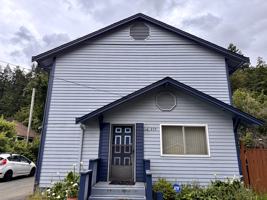 featured image of 215 S 11th St