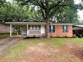 featured image of 8812 Claremont Ave