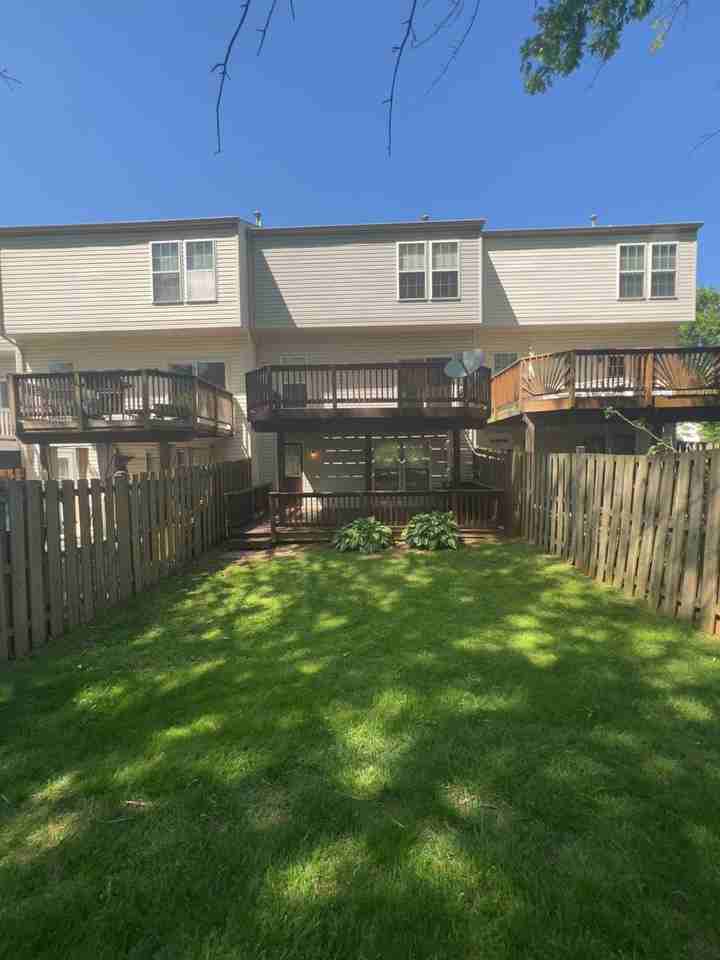 3903 Manheim Pl - Photo 3 of 14