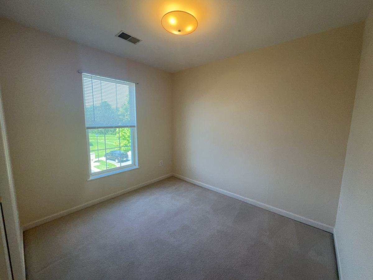 3903 Manheim Pl - Photo 6 of 14
