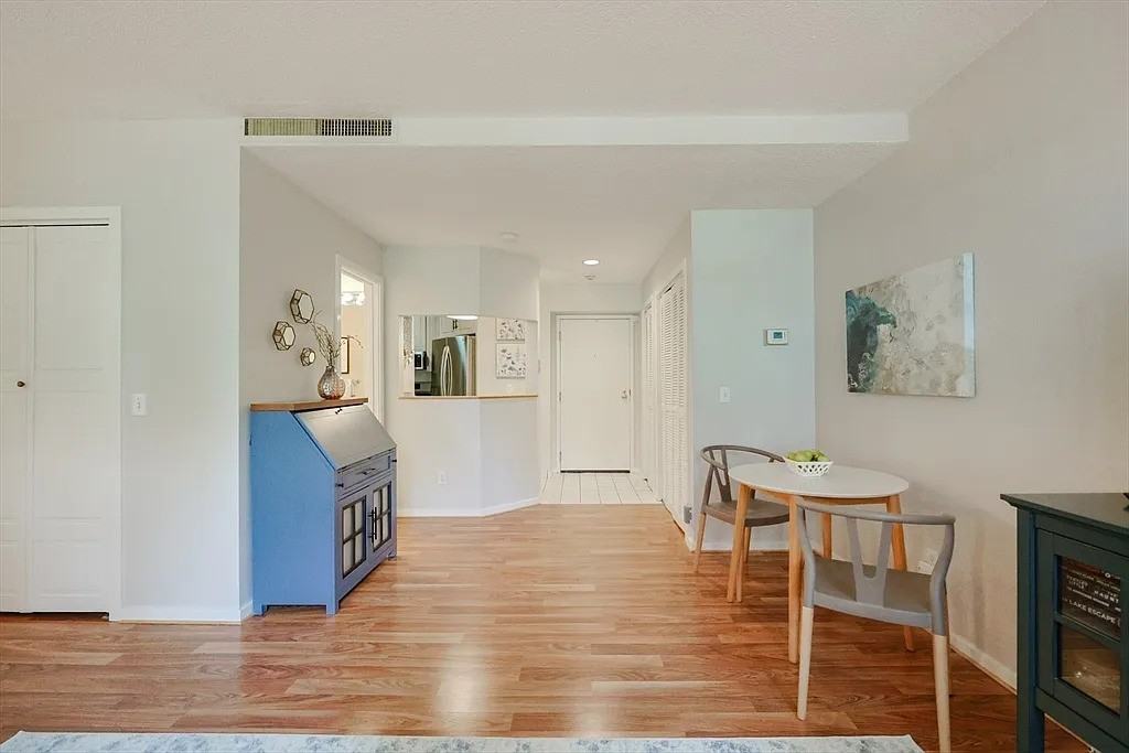 51 Pettee St - Photo 7 of 24
