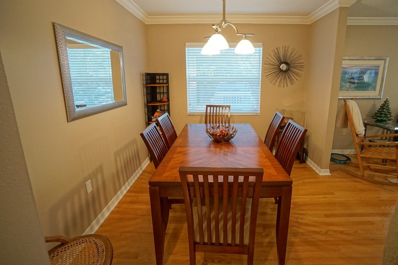 3208 S Esperanza Ave - Photo 5 of 13