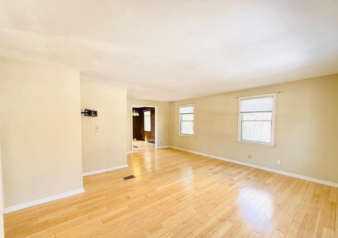 115 Edison Rd - Photo 5 of 28