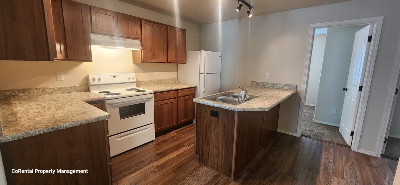 32 W Evergreen Dr - Photo 5 of 27
