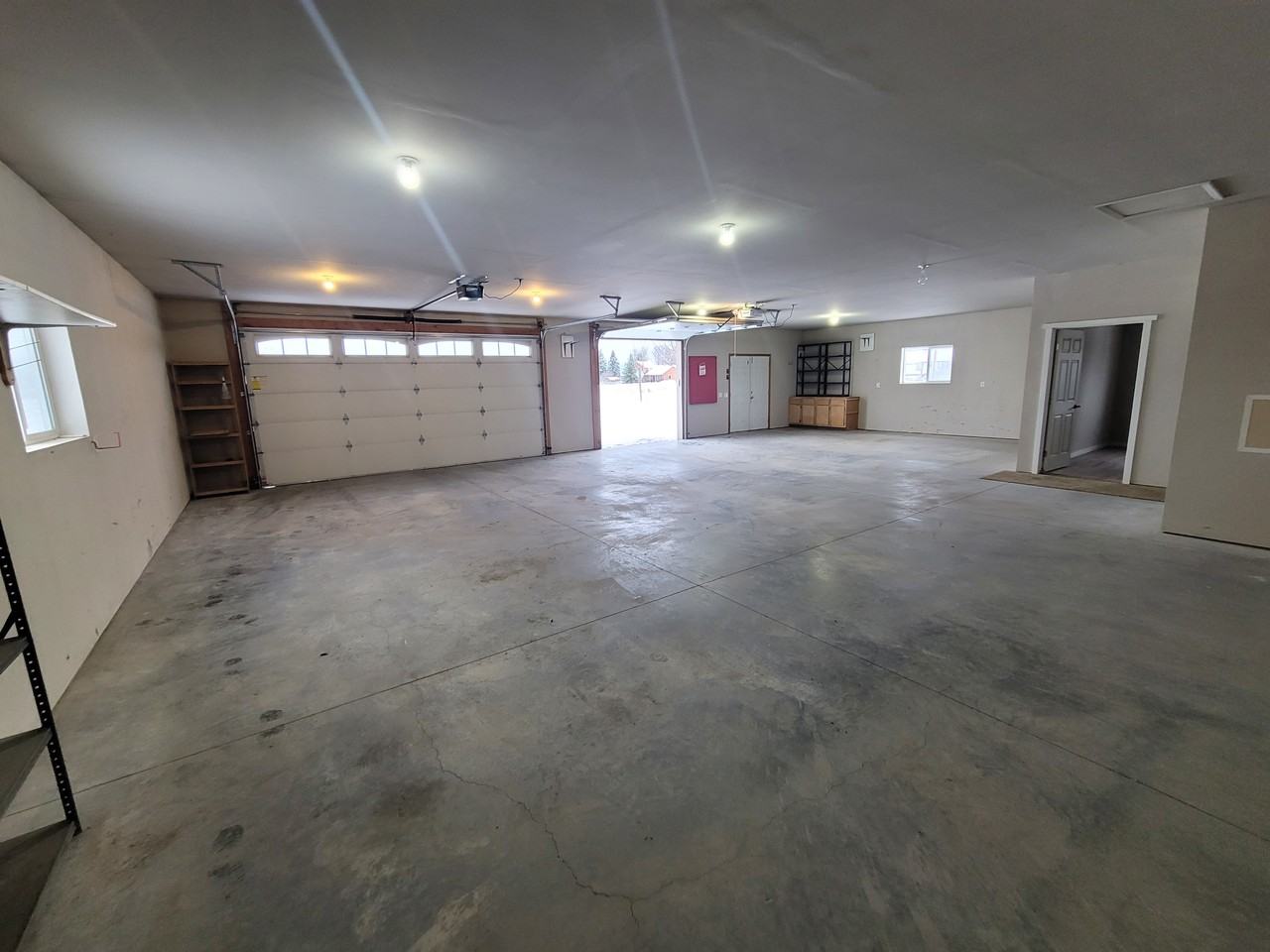 1117 Aspen Ln - Photo 4 of 9