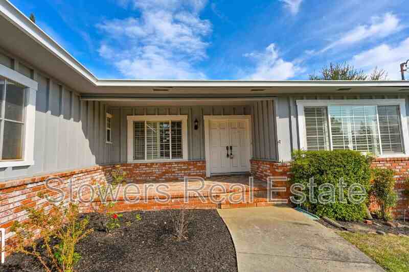 1090 Livorna Rd - Photo 4 of 26