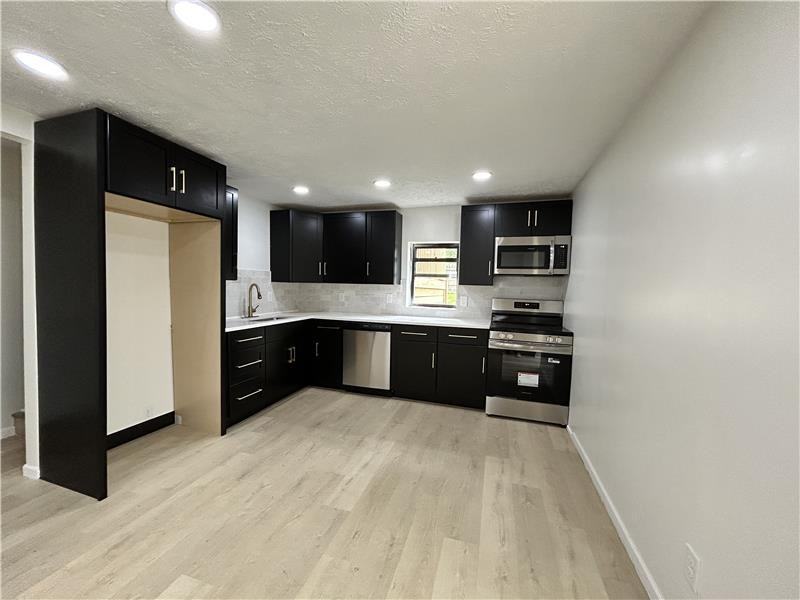 863 Highland St #3 - Photo 4 of 13