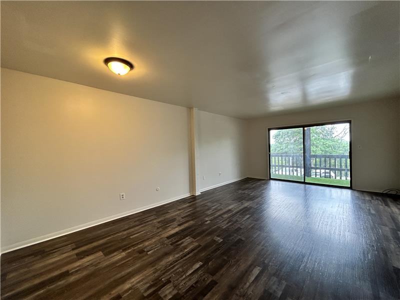 4313 Earl Dr #B7 - Photo 6 of 10