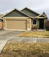 featured image of 3218 Ne Spring Creek Pl