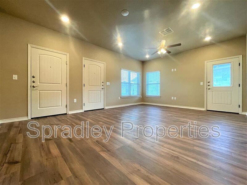 1050 Hibiscus Unit A - Photo 2 of 8