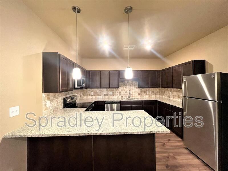 1050 Hibiscus Unit A - Photo 3 of 8