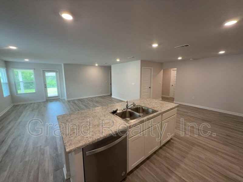 4955 Red Cedar Rd - Photo 4 of 29