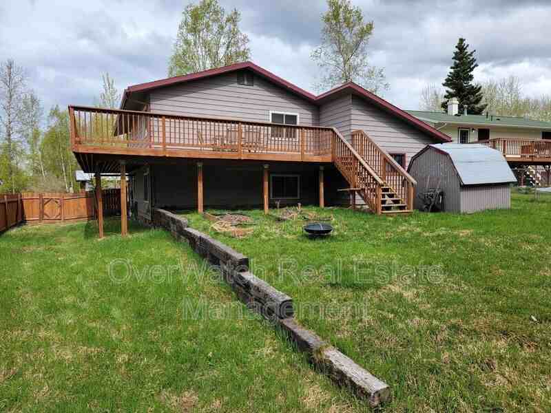 17024 Meadow Creek Dr - Photo 4 of 12