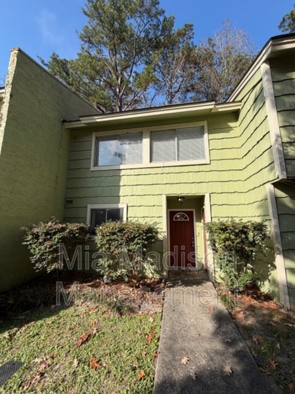 527 Tibet Ave #3 - Photo 2 of 22