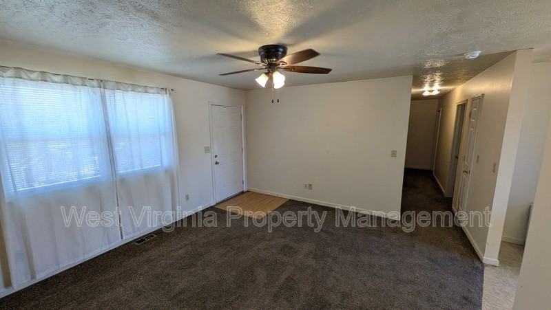 1123 24th St #1123B - Photo 4 of 12