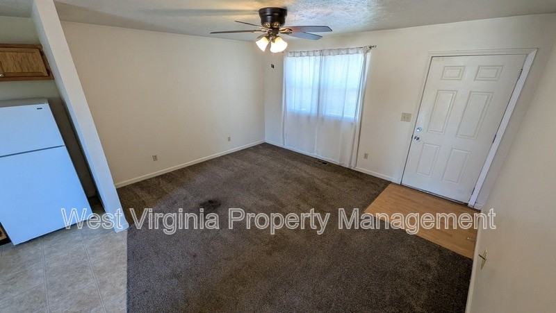 1123 24th St #1123B - Photo 5 of 12