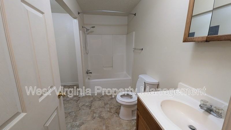 1123 24th St #1123B - Photo 7 of 12