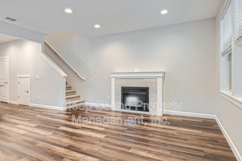 13702 Nw 7th Pl - Photo 3 of 23
