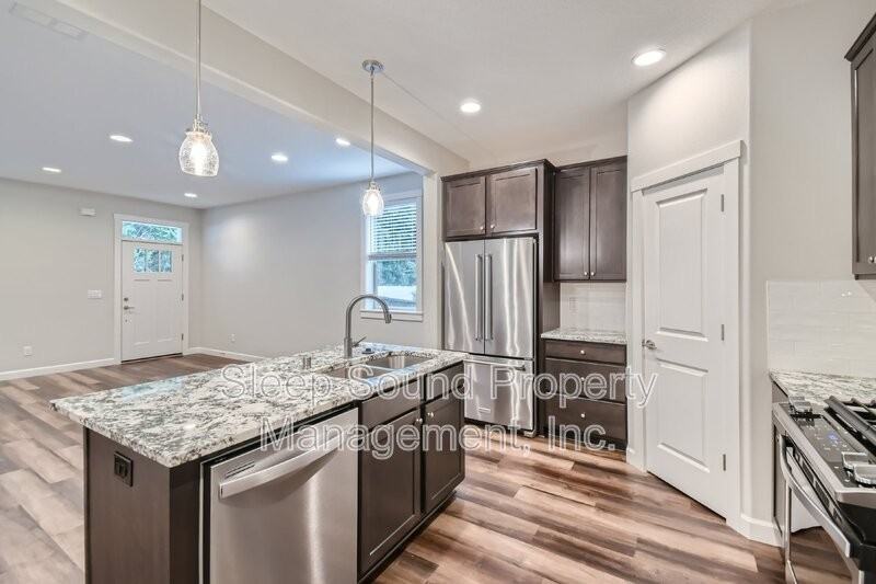 13702 Nw 7th Pl - Photo 7 of 23