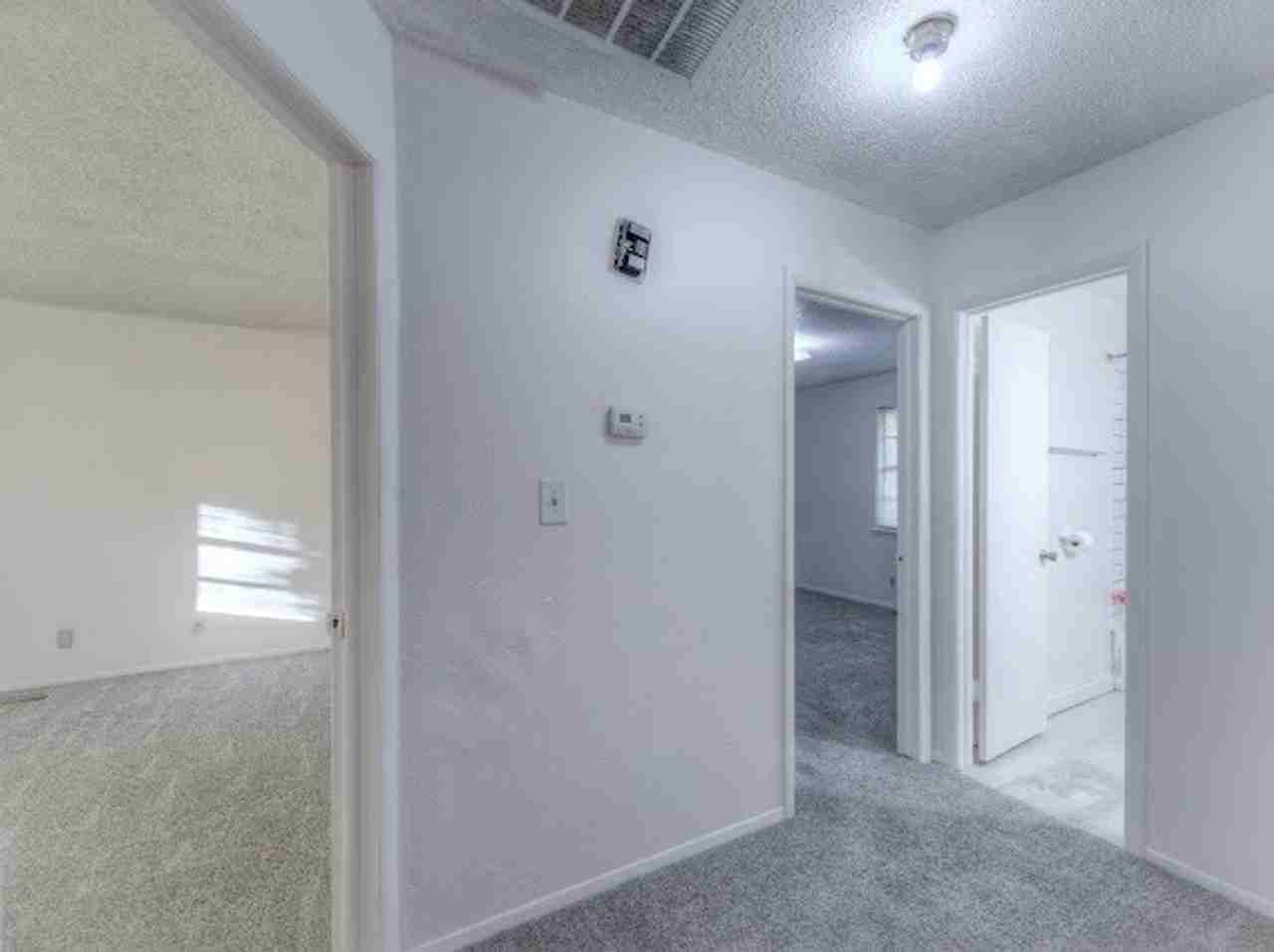 1129 S 124th East Ave - Photo 4 of 16