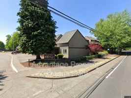 featured image of 812 Sw Maple Tree Dr