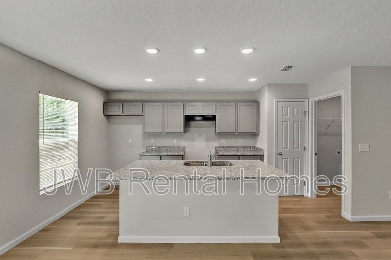 9141 12th Ave - Photo 2 of 23