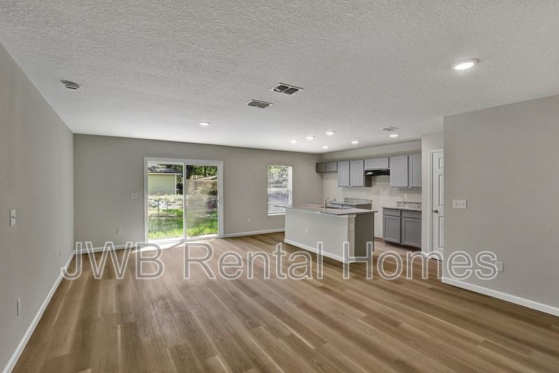 9141 12th Ave - Photo 6 of 23