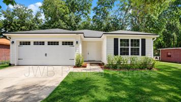 featured image of 4643 Williamsburg Ave