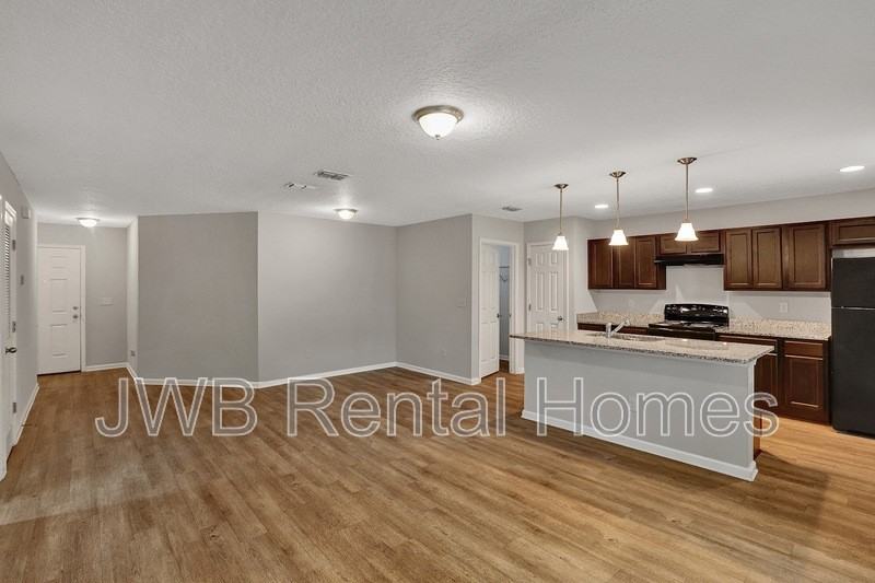 4643 Williamsburg Ave - Photo 5 of 23