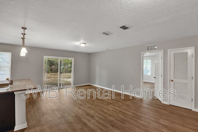 4643 Williamsburg Ave - Photo 7 of 23