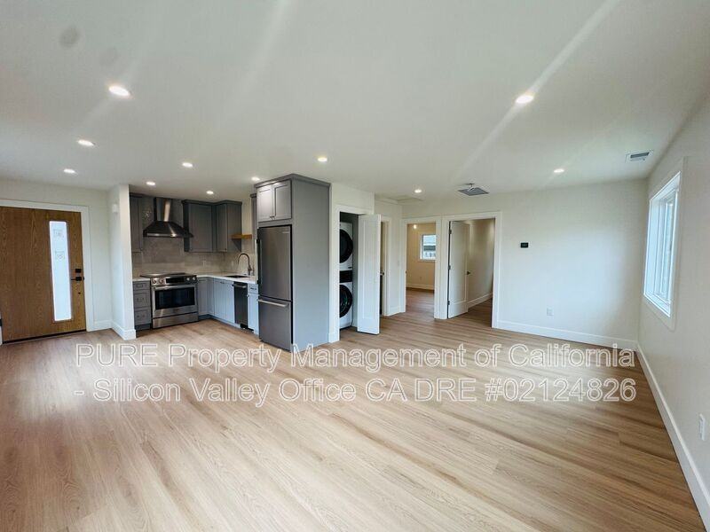 1072 S 11th St #2 - Photo 3 of 11